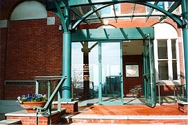 [photo, Dr. Samuel D. Harris National Museum of Dentistry entrance, 31 South Greene St., Baltimore, Maryland]